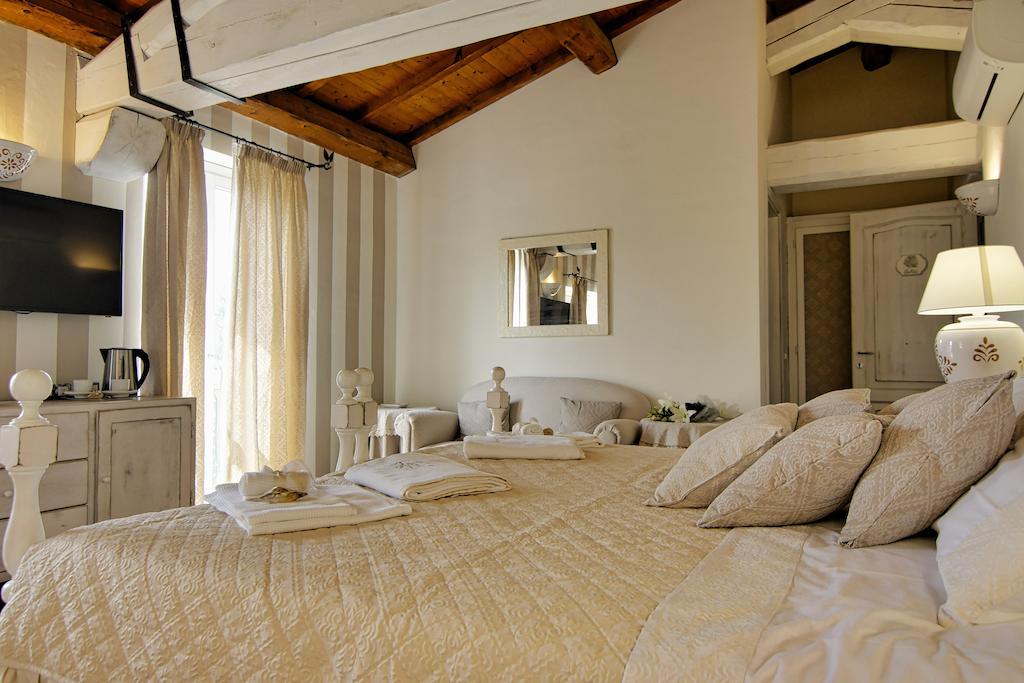 Domus Corallia-Luxury Rooms 罗通多港 客房 照片